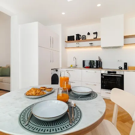 Whome Elegant Flat In Iconic Belem Apartment