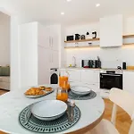 Whome Elegant Flat In Iconic Belem Apartment